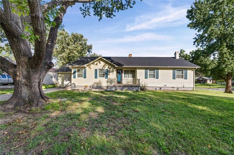 945 S Sycamore Street, Ottawa, KS 66067 - MLS#: 2642364