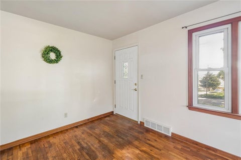 Tiny photo for 1024 Orchard Avenue, Liberty, MO 64068 (MLS # 2645603)