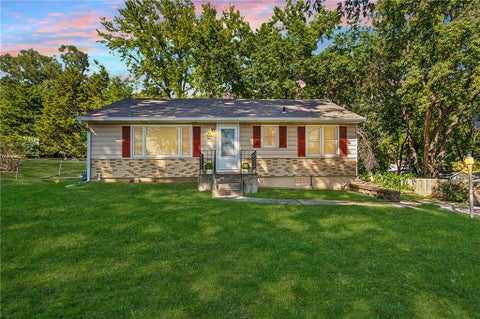 Photo of 1024 Orchard Avenue, Liberty, MO 64068 (MLS # 2645603)