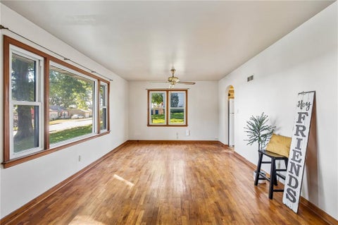 Tiny photo for 1024 Orchard Avenue, Liberty, MO 64068 (MLS # 2645603)
