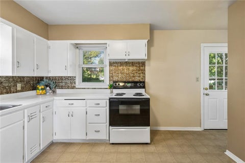Tiny photo for 1024 Orchard Avenue, Liberty, MO 64068 (MLS # 2645603)