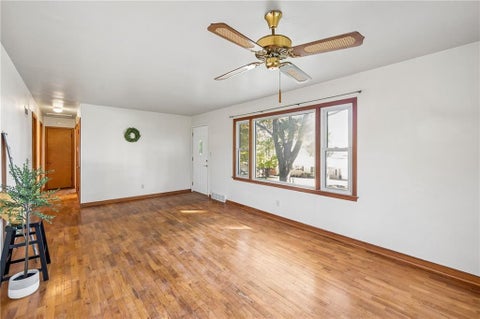 Tiny photo for 1024 Orchard Avenue, Liberty, MO 64068 (MLS # 2645603)