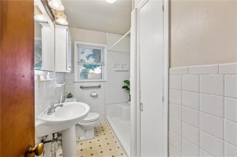 Tiny photo for 1024 Orchard Avenue, Liberty, MO 64068 (MLS # 2645603)