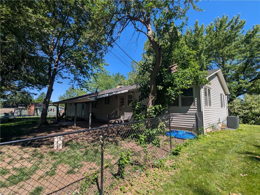 203 Pawnee Street