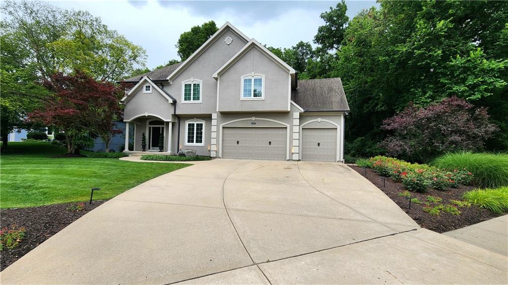 10202 NW RIVER HILLS Drive