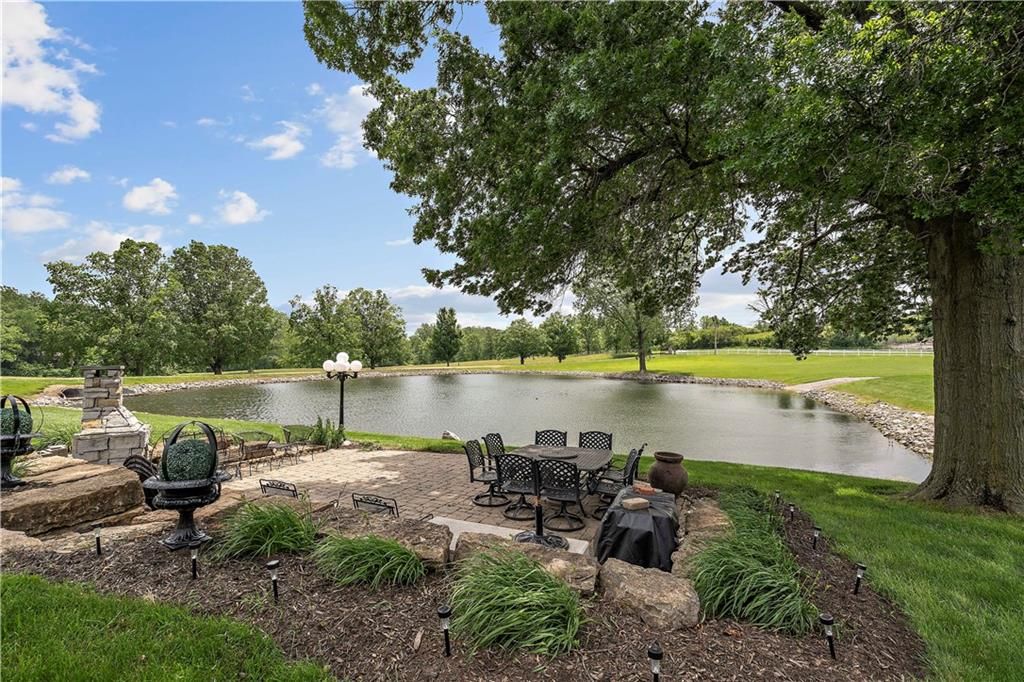 Photo of 450 Ruth Ewing Road, Liberty, MO 64068 (MLS # 2553228)