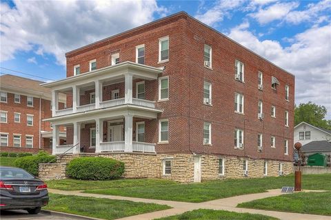204 E Franklin Street Liberty MO 64068