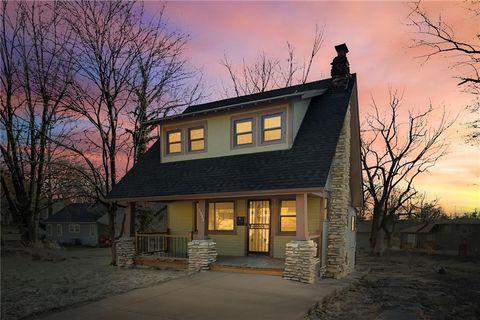 1333 E 81st Street, Kansas City, MO 64131 - #: 2595674