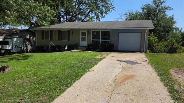 7307 NW 84TH TER, KANSAS CITY, MO 64153 - Image 72e6fe5ebfdac3b49269fbb80c635ad2/3677276992