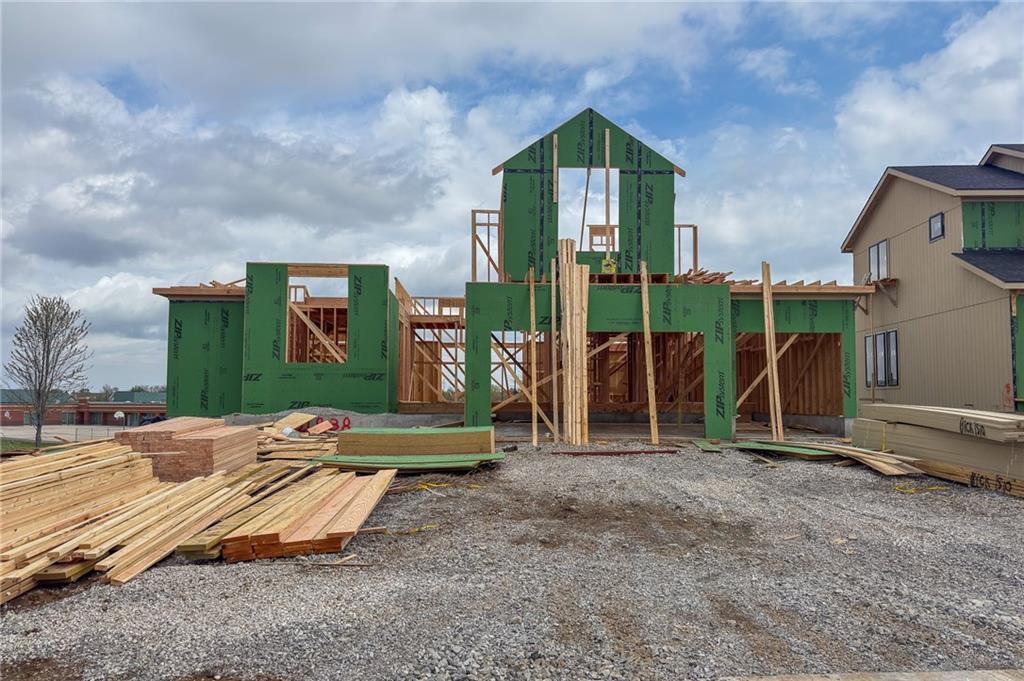 21938 W 99th Terrace