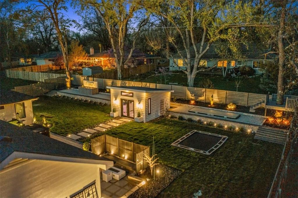 8221 Beverly Drive