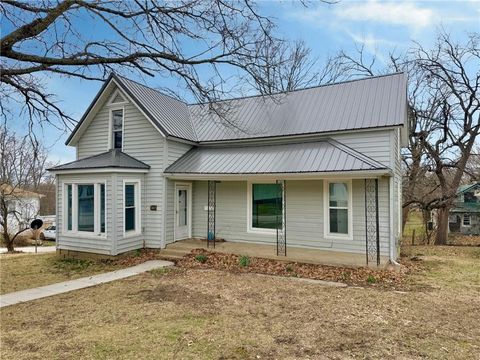 MLS: 2606642