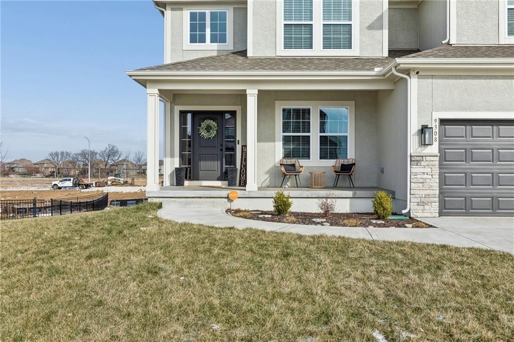 Photo of 9308 NE 98th Terrace, Kansas City, MO 64157 (MLS # 2607842)