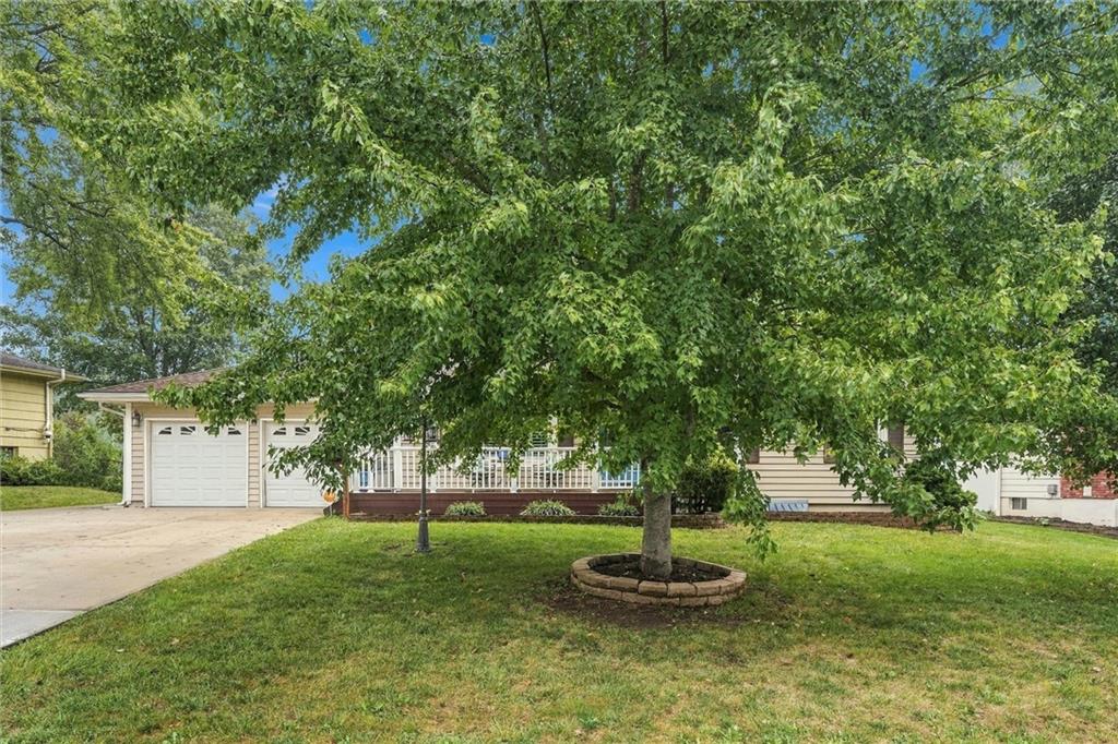 303 SW Marion Lane