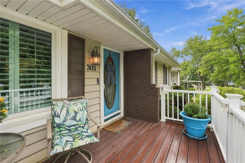 303 SW Marion Lane