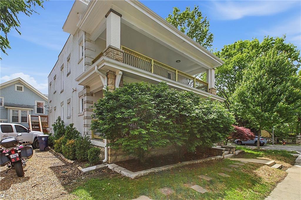 901 E 39th Street