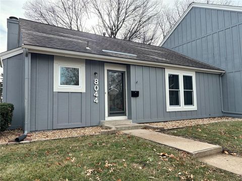 8044 Halsey Street Lenexa KS 66215