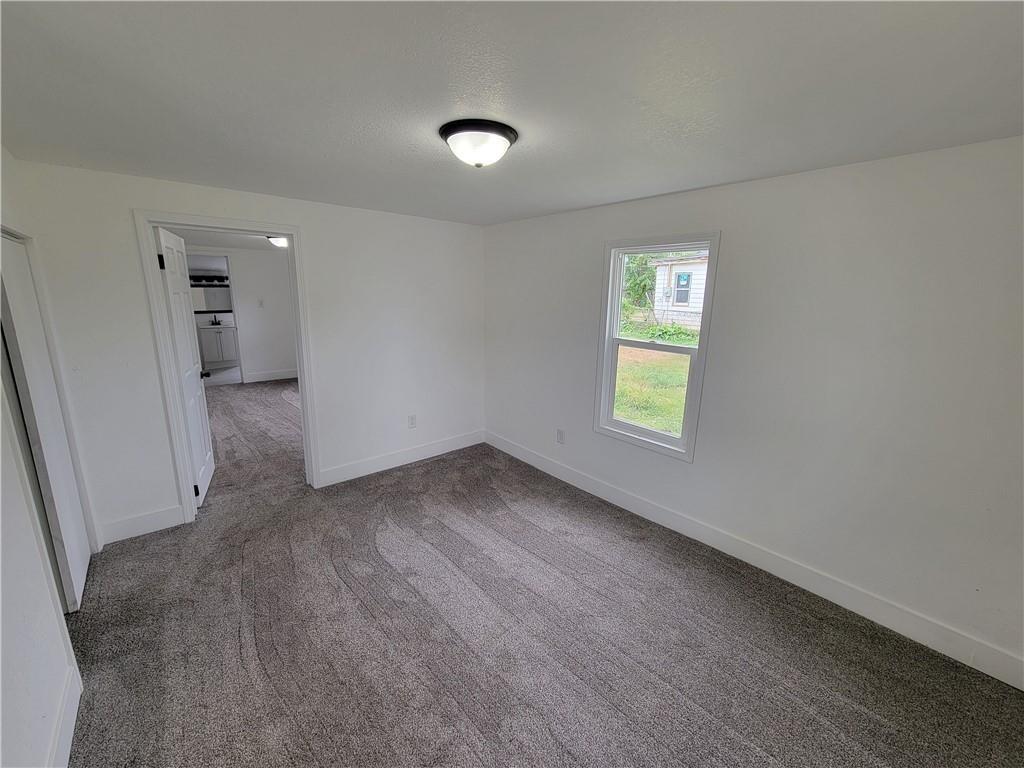 St Joseph, Missouri 64504, United States, 2 Bedrooms Bedrooms, ,1 BathroomBathrooms,Residential,Active,95021