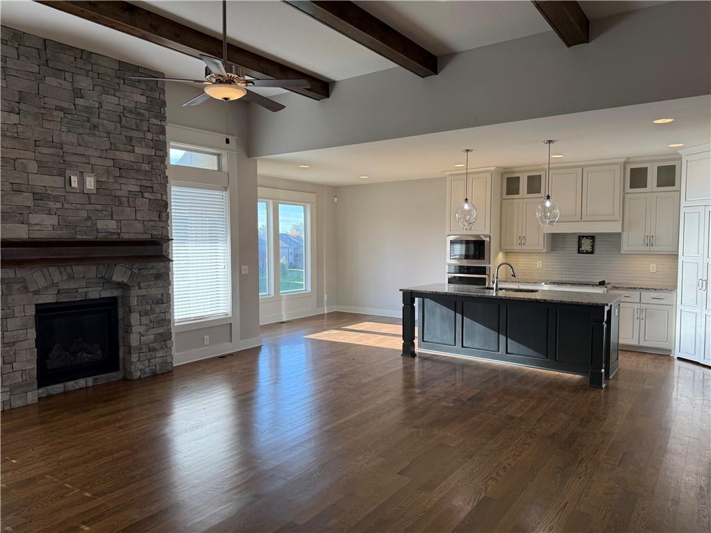 548 SE Colonial Drive