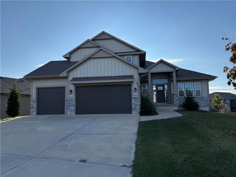 548 SE Colonial Drive Blue Springs MO 64014