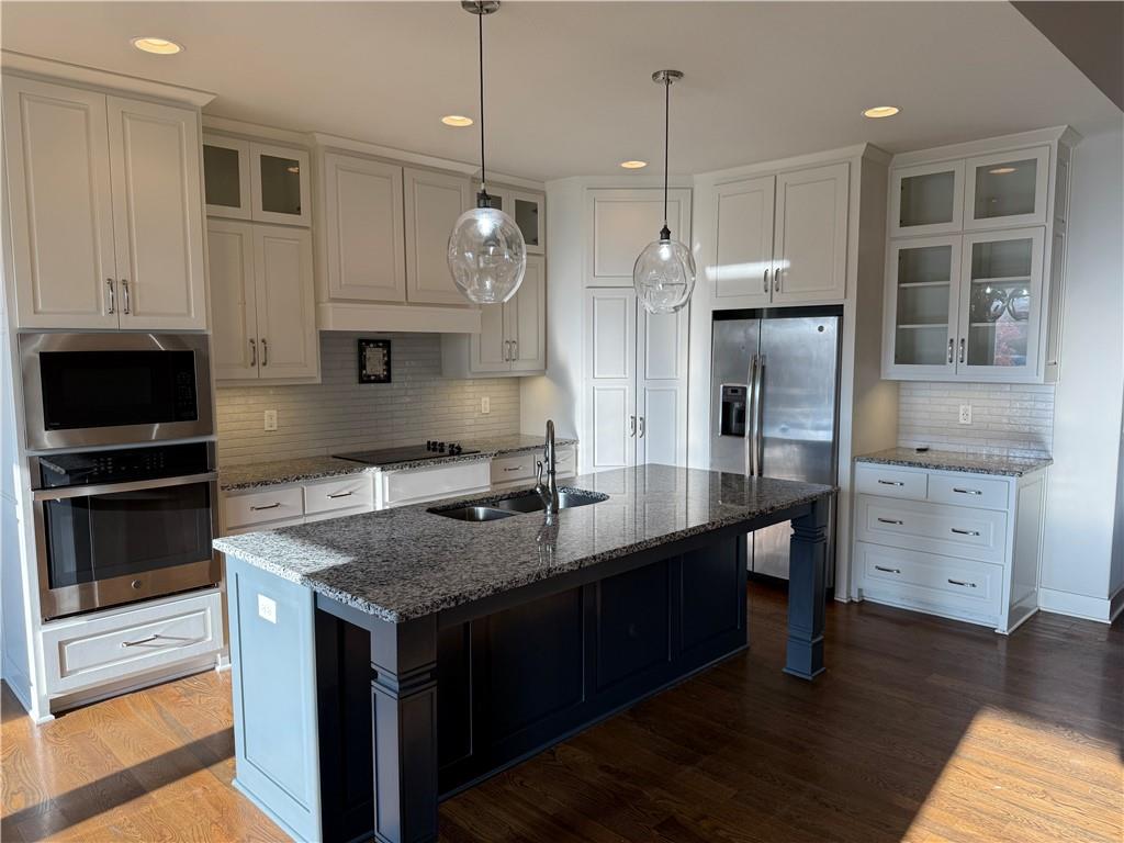 548 SE Colonial Drive