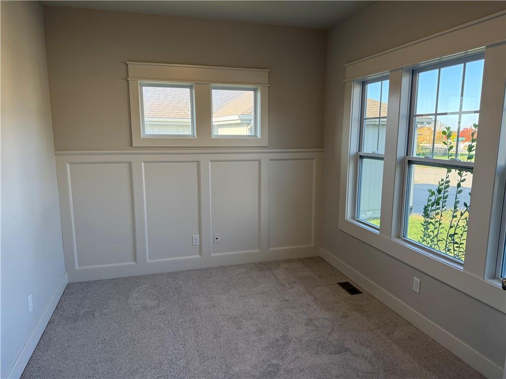 548 SE Colonial Drive