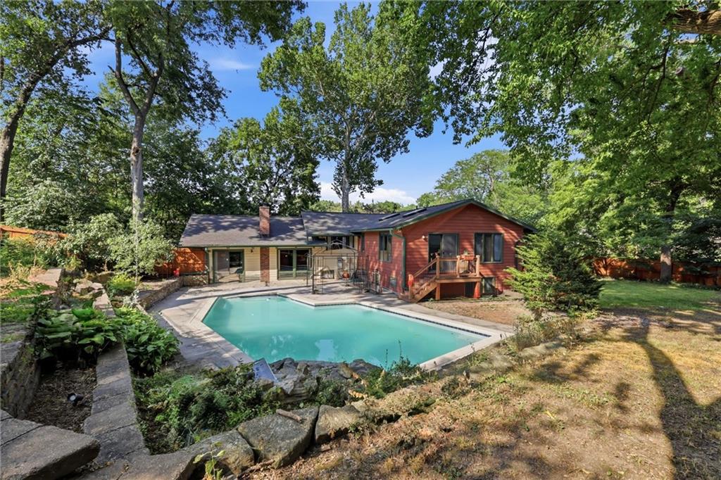 8728 Meadow Lane