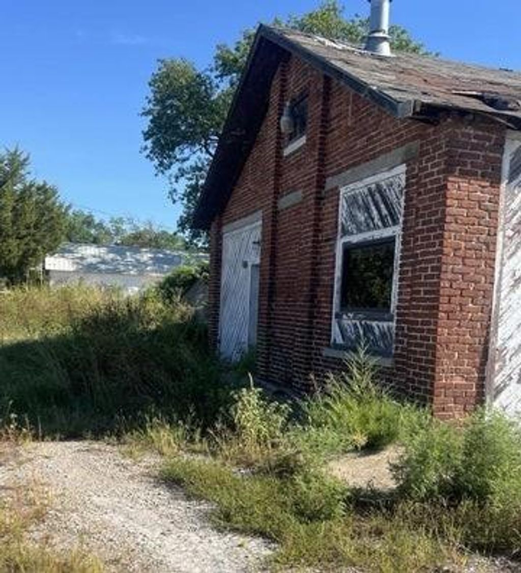 Photo of 222 Richardson Street, West Mineral, KS 66782 (MLS # 2596775)