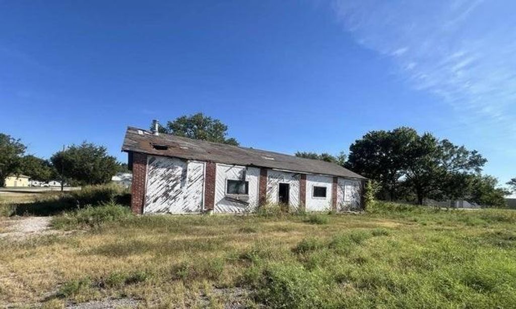 Photo of 222 Richardson Street, West Mineral, KS 66782 (MLS # 2596775)