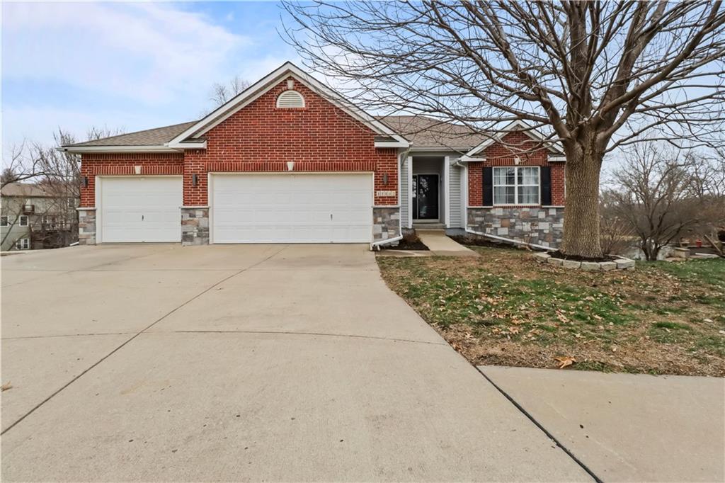 11142 Whispering Lane