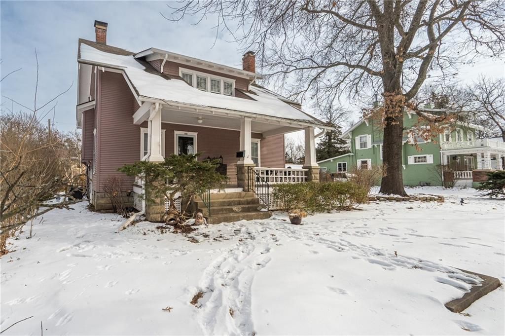 Photo of 2208 Massachusetts Street, Lawrence, KS 66046 (MLS # 2599185)