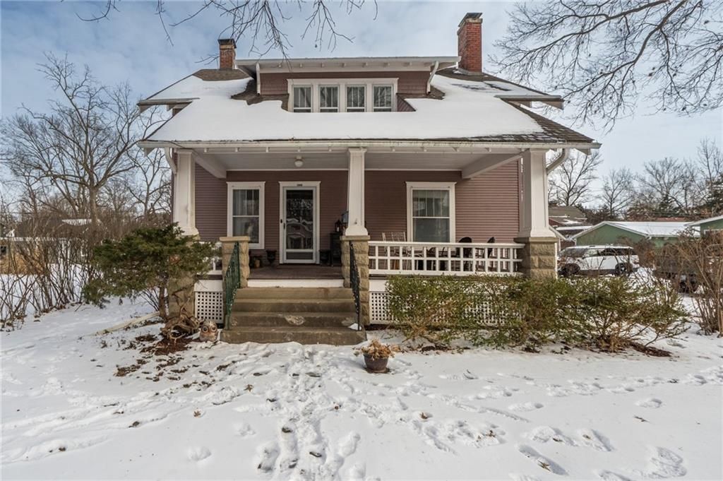Photo of 2208 Massachusetts Street, Lawrence, KS 66046 (MLS # 2599185)