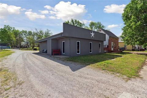 332 N 3rd Street, Fredonia, KS 66736 - MLS#: 2545237