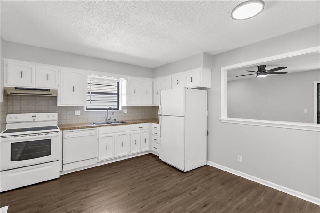 6509 N Harden Avenue