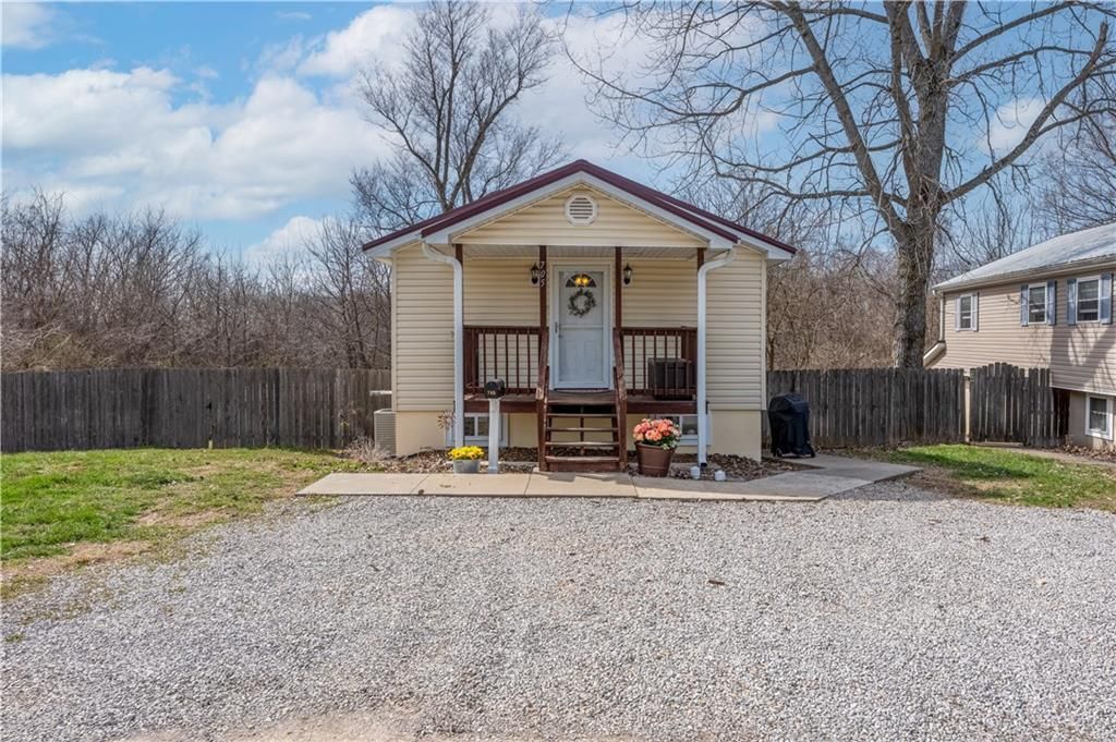 Photo of 705 N Adams Avenue, Knob Noster, MO 65336 (MLS # 2608252)