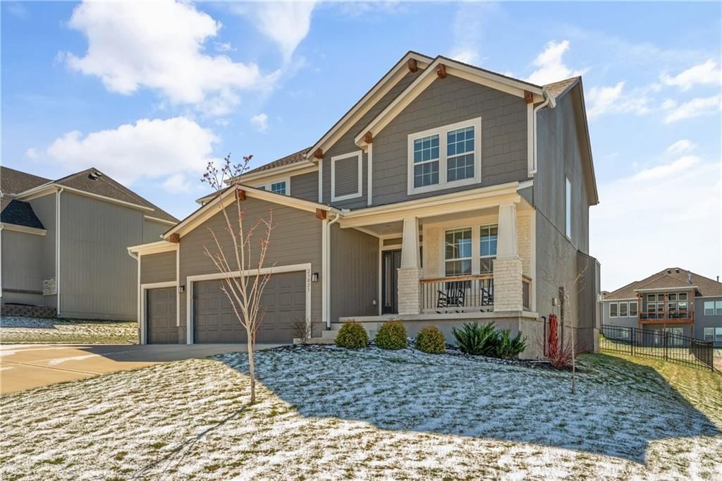 Photo of 23823 W 58th Terrace, Shawnee, KS 66226 (MLS # 2607311)