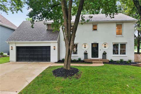 Photo of 13655 S Sycamore Street, Olathe, KS 66062 (MLS # 2632692)