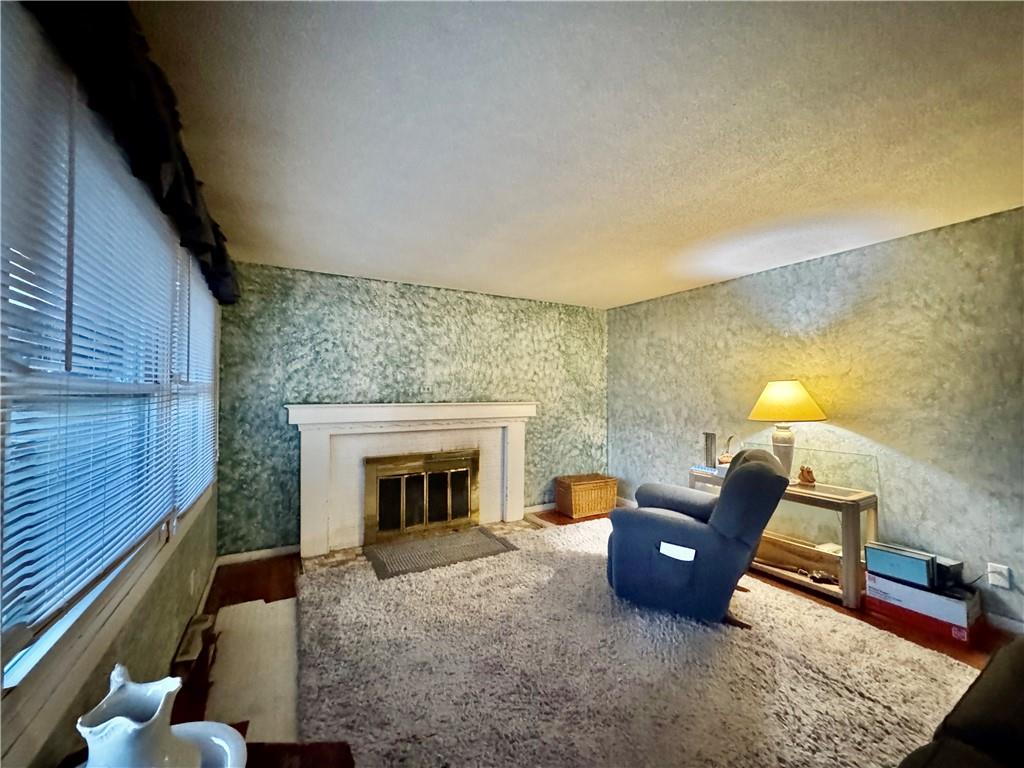 5821 Rosehill Road