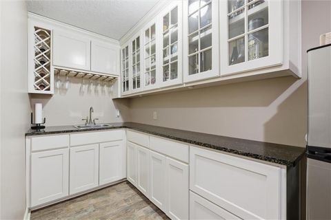 Tiny photo for 1100 Wellington Way, Liberty, MO 64068 (MLS # 2613571)