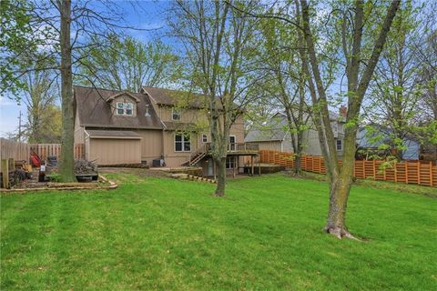 Tiny photo for 1100 Wellington Way, Liberty, MO 64068 (MLS # 2613571)