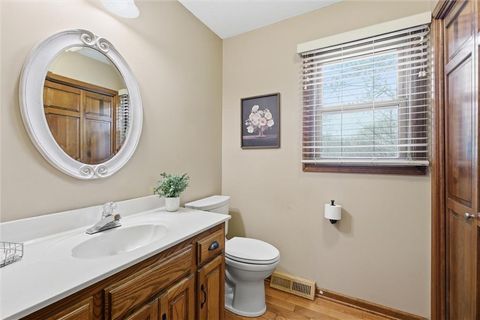 Tiny photo for 1100 Wellington Way, Liberty, MO 64068 (MLS # 2613571)