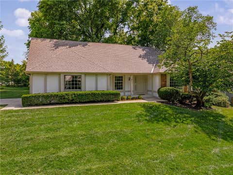 Photo of 11701 W 101st Street, Overland Park, KS 66214 (MLS # 2622715)