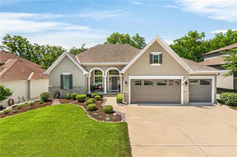 Photo of 9404 NE 93rd Terrace, Kansas City, MO 64157 (MLS # 2630242)