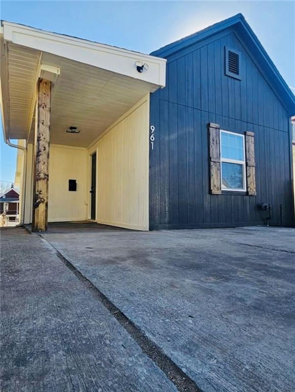 Photo of 961 Tenny Avenue, Kansas City, KS 66101 (MLS # 2608328)