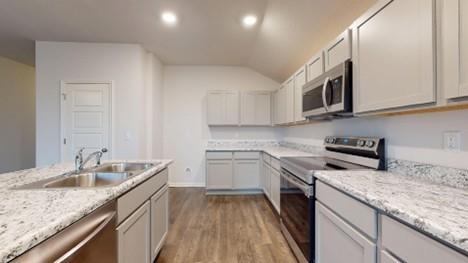 517 N Persimmon Street