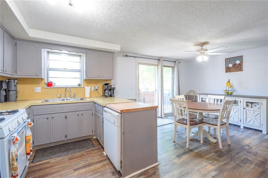 Photo of 1116 Owen Drive, Liberty, MO 64068 (MLS # 2609280)