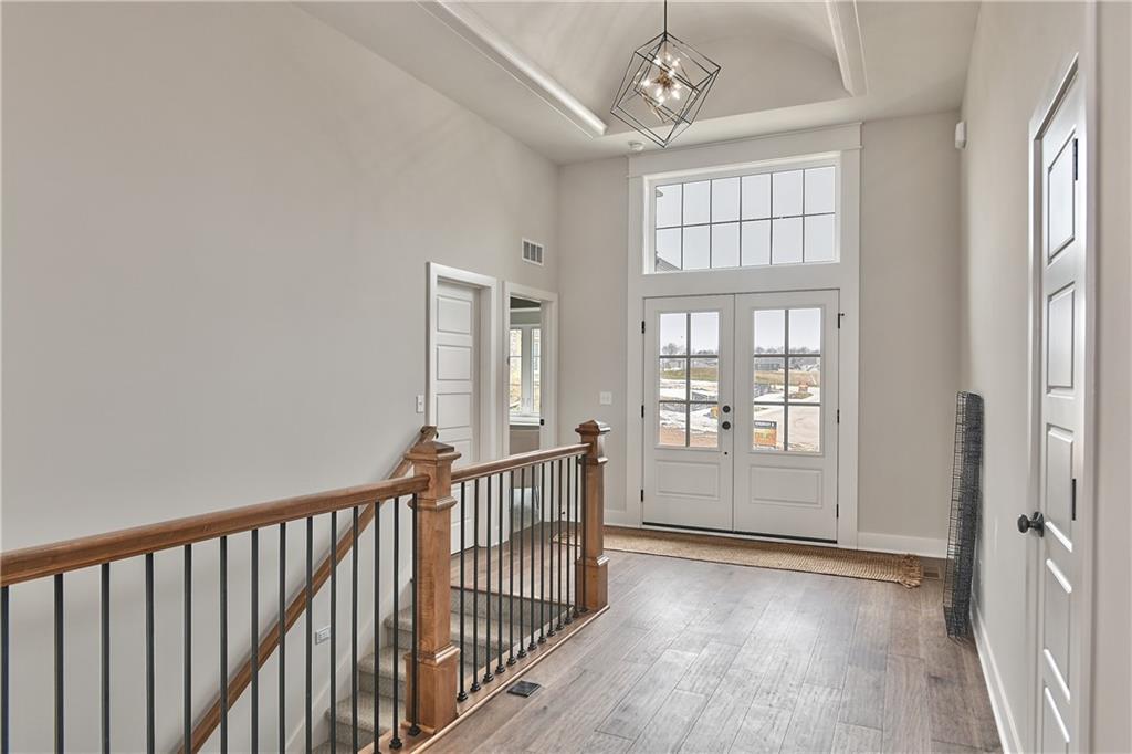 2512 W 179th Street