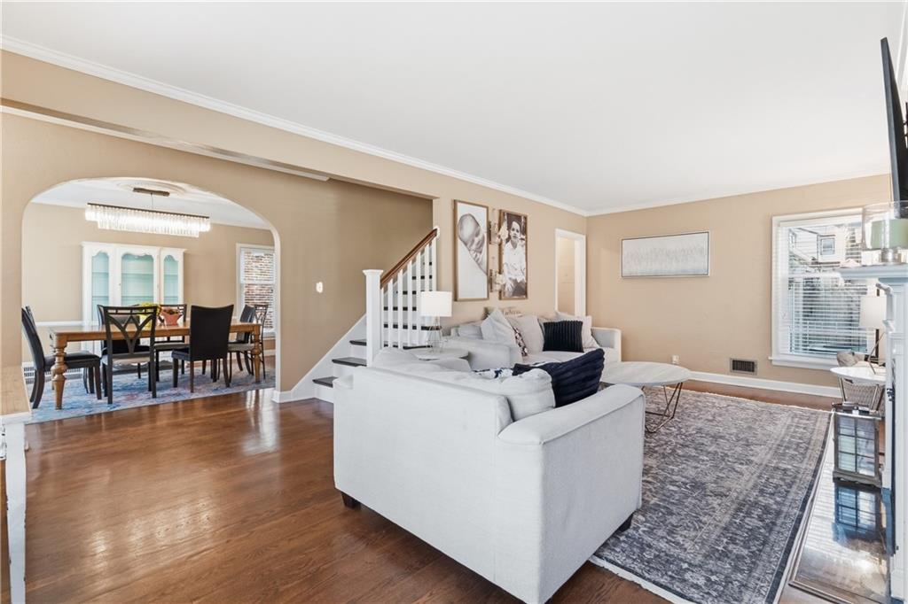 1295 W 72ND Terrace