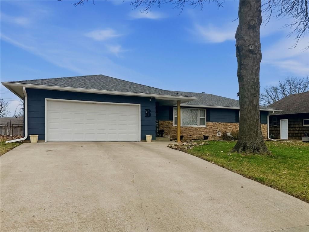 Photo of 241 Southwest Drive, Chillicothe, MO 64601 (MLS # 2607544)