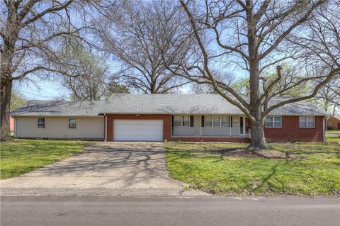 2002 N Michigan Street, Pittsburg, KS 66762 - MLS#: 2599063